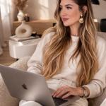 Eva - Formatrice / Social Media Manager / Community manager