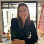 Julie - Social media manager et graphiste