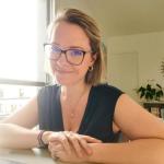 Caroline - Social Media Mngmt | Produits Digitaux | Contenus Strat.