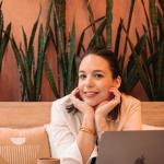 Justine - Graphiste et Illustratrice