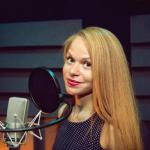 Anne-Sophie - Voix-Off avec home studio