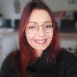 Esther - Graphiste Illustratrice Motion designer