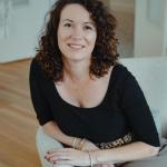 Julie - Chargée Administrative