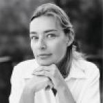Agathe - Directrice de la communication et du Marketing