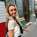Chloé - Responsable de communication 360