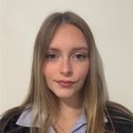 Justine - Community Manager - Chargée de communication - Consultante