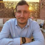 Julien - Commercial | Stratégie commerciale, prospection & closing