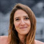 Laurie - Consultante en relations médias et institutionnelles