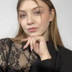 Camille - Styliste lingerie, legwear et accessoires
