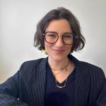 Zoé - Entrepreneuse / Cheffe de projet / Direction / Éduc Pop