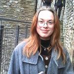 Léa - Traductrice et Relectrice Multilingue