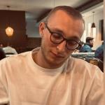 Enzo - Spécialiste en Community Management & SEO