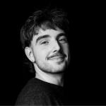 Adrien - Architecte d'intérieur, Designer Produit, Designer Graphique