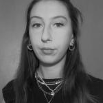 Emma - Graphiste, designer espace et produit