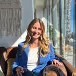 Inès - Cheffe de projet digital . événementiel . communication