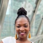 Esther - Chargée du support et de la relation client