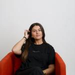 Inès - Relations clients // Administratif // Marketing