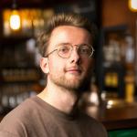 Etienne - Social Media Manager & Créateur de Contenu