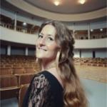 Lucy - Formatrice en communication & art oratoire | Voix & présence