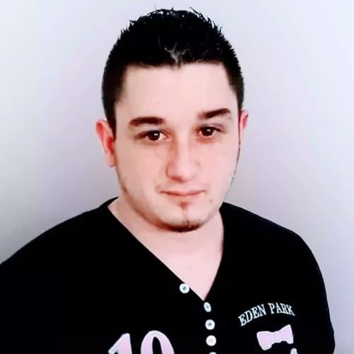 Yannick L. - Graphiste - Webdesigner