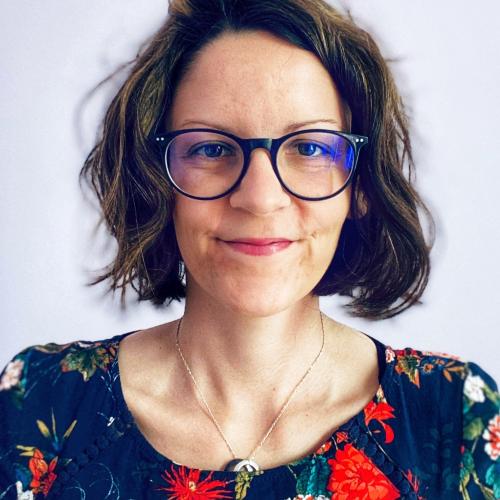 Gladys T. - Freelance en relations presse et rédaction