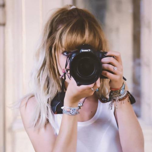 Victoria R. - Photographe - Vidéaste en Freelance