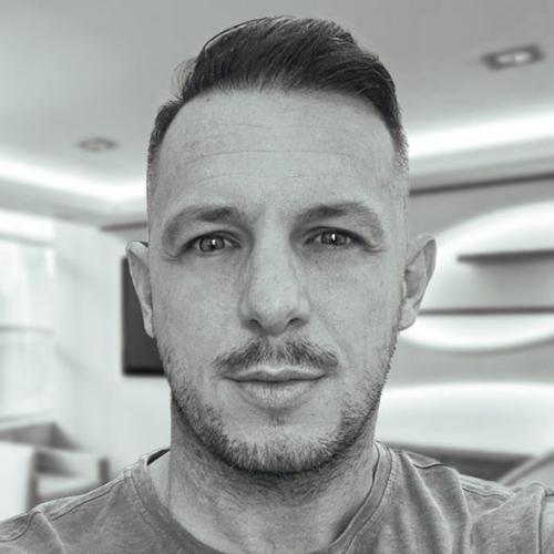 Mathieu U. - Directeur Artistique Digital Senior Ui/UX Freelance
