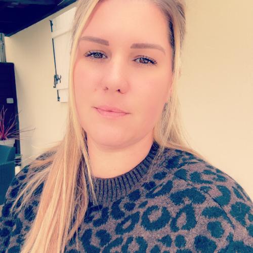 Emilie S. - Office Manager Sénior