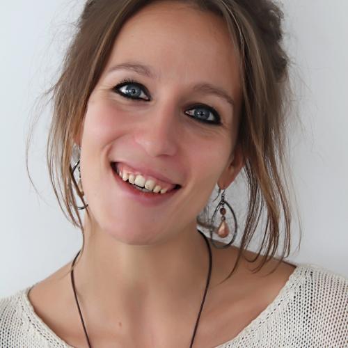 Meryl C. - Editeur Web & print / Content manager / Relecteur-Correcteur