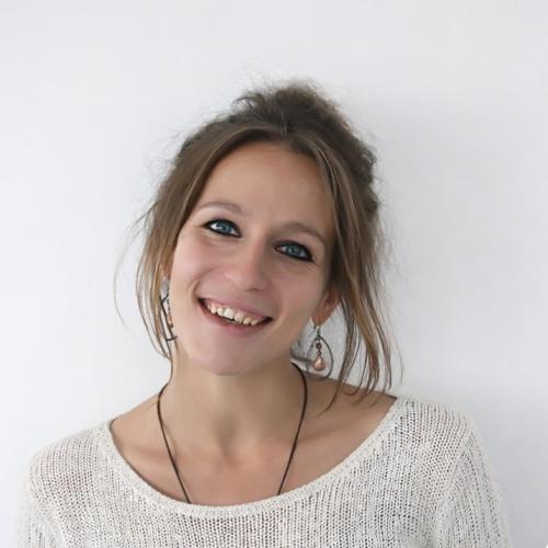 Meryl C. - Editeur Web & print / Content manager / Relecteur-Correcteur