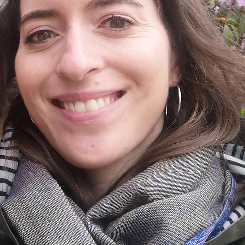 Ella M. - Traducteur, rédacteur, chargée de communication