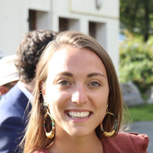 Andrea R. - Planneur stratégique / Consultante Marque & Communication