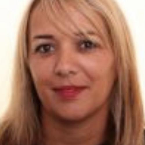 Nadia E. - Assistante de direction & Office Manager