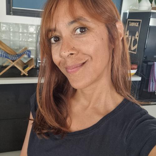 Jill M. - Chef d'équipe éditoriale, journaliste (native English)