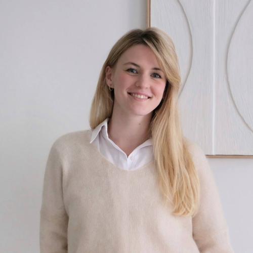 Polina N. - Spécialiste en marketing et communication digitale