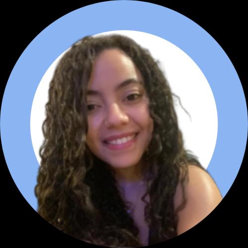 Yasmine Z. - Community manager | coach & formatrice réseaux sociaux