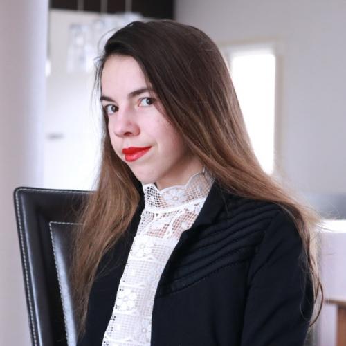 Eloïse H. - Community Manager, Webdesigner et consultant digitale