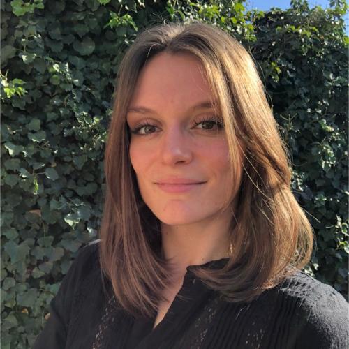 Lola P. - Consultant en stratégie marketing et communication digitale