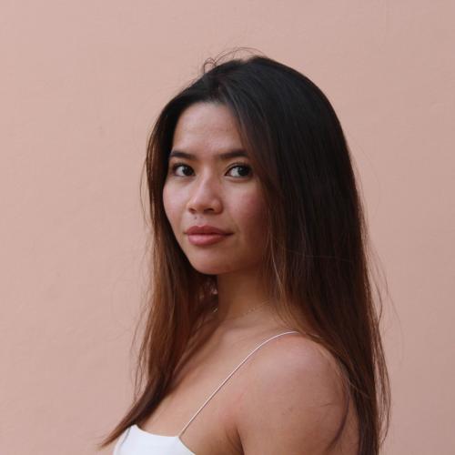 Ly-anne C. - Community&Content Manager