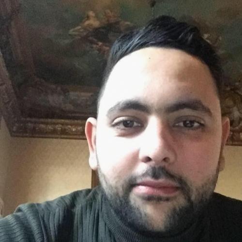 Ayoub L. - Conducteur de travaux