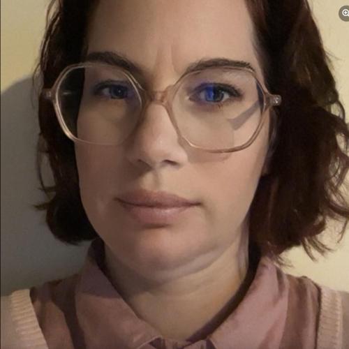 Hélène L. - Rédactrice Web - Correctrice - Transcriptrice