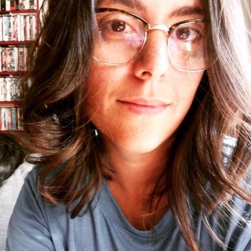 Coralie L. - Administratrice des ventes