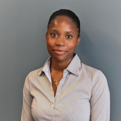 Shelbie D. - Gestionnaire Administrative et Comptable