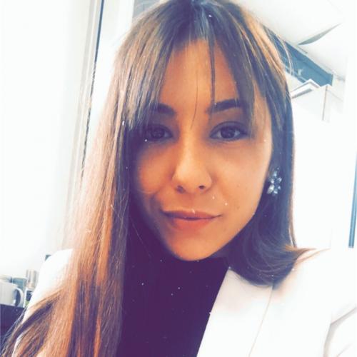 Estelle G. - Responsable marketing digital et freelance