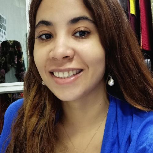 Hassna B. - Textile designer_graphic designer