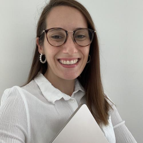 Céline B. - Bras droit opérationnel et Online Business Manager