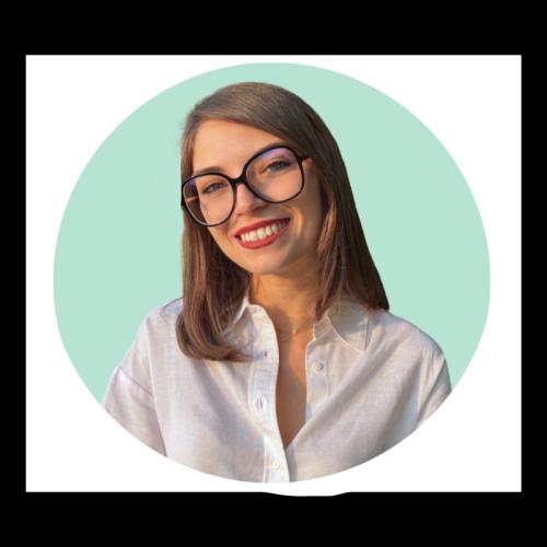 Ophélie J. - Content & Community Manager