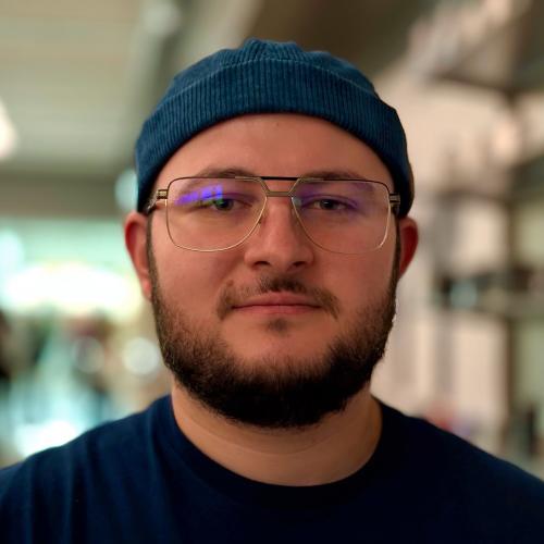 Catalin S. - Community Manager et Monteur vidéo