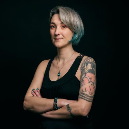 Elodie M. - Graphiste et Web Designer