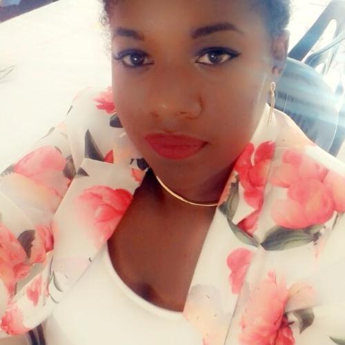 Maite B. - Relectrice, Correctrice, Transcriptrice